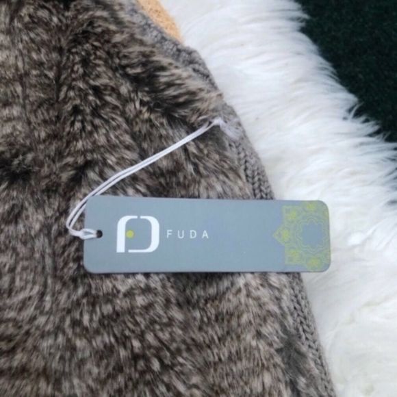 Faux Fur Vest NEW - Picture 8 of 10